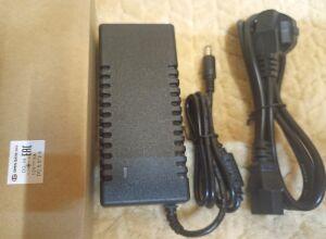   12V 6A ( 5,5 _2,5 ) LP 41 OG 35 ( 3.7 A ) .