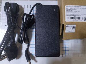   12V 8A ( 5,5 c   ) LP 42 ( 3,6A )