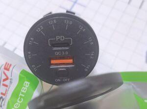 02  USB   1USB + type C AC 02 () QC3.0 +PD +  / ,