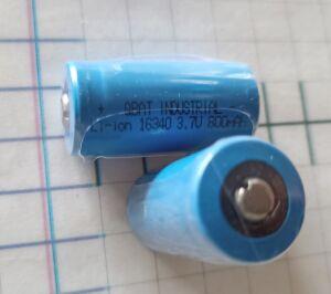  Li-ion 16340 QBAT   (123) 3.7V (Li-Ion,800)   .