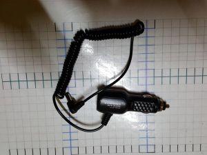 ��� 5,5mm 5V 2A(2,2A ������) SU 17 ����� ( ���� YZH-528 ) +2 USB ( 2,8 A ) ����������� .
