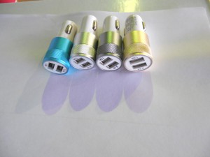 20  USB  2  " NOKOKO KO-20 " 2,1A+ 1A ( 1)