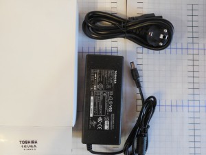 Б.П. к ноутбуку TOS 15V 6A 6,3_3,0