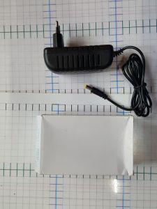  12V 3A ( 5,5 .  ) CH-Com ( 2,9  ) 