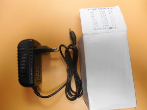  5V 3A (4,0 mm . . ) CH-com ( 1,7 A )