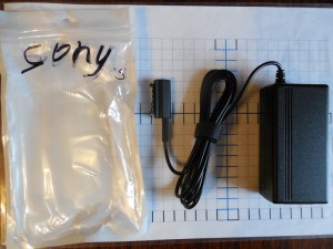 сетевая зарядка к планшету SONY 10,5V