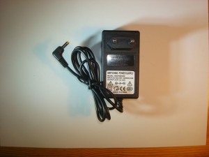  9V 3A (4,0 ) CH-com ( 2,7A )