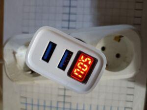 320  USB " ORIGINAL AR 320 2    - " (1,9 A  ) 