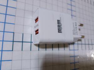 75  USB " MRM S75 2    " 2,1 A  .