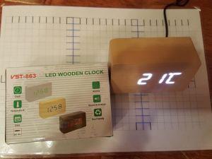 часы VST - 863 Wooden - Светло-коричневый корпус - Белое свечение ( прямоуг мал ) .